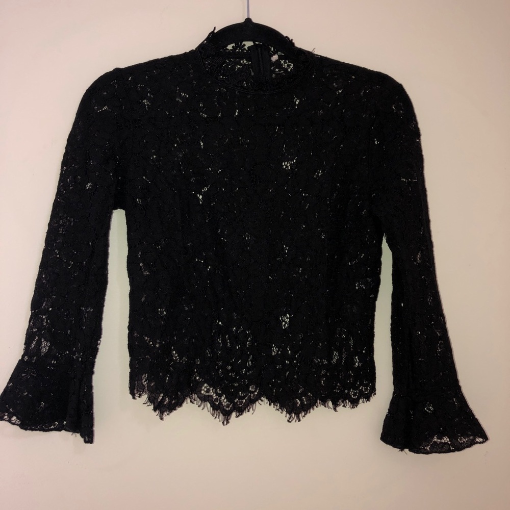 💖Lace Bell Sleeve Mock Neck Top💖
